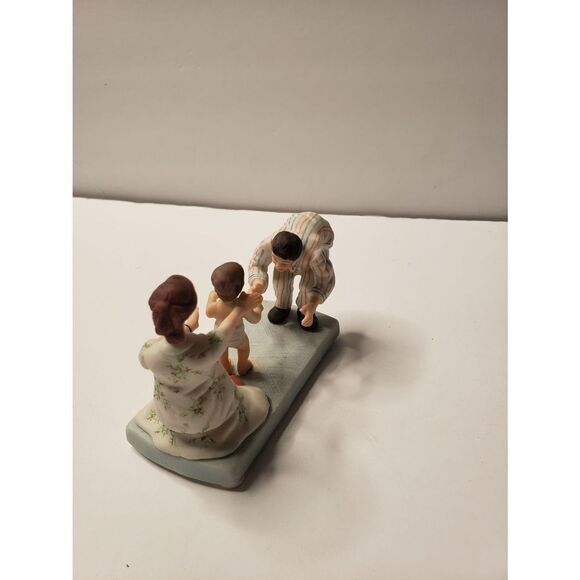 Norman Rockwell 1st Steps Figurine - Picture 4 of 9